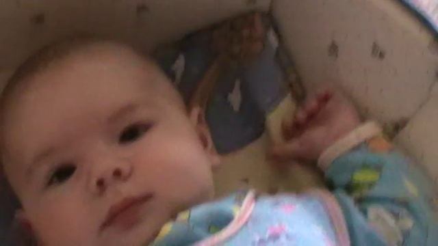 Первая улыбка малыша смотреть онлайн
