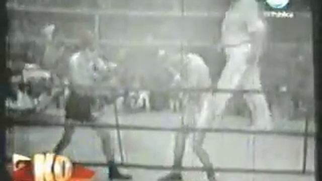 Acavallo vs Efren Torres (parte 2) смотреть онлайн