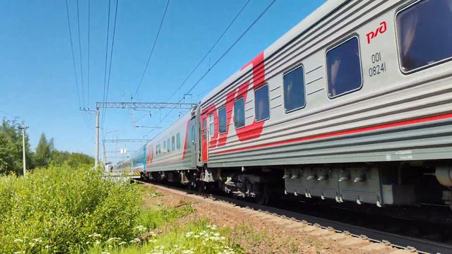 ЭП2К-460 с фирменным поездом №016А "Арктика" Москва - Мурманск следует по перегону Горы - Мга смотреть онлайн