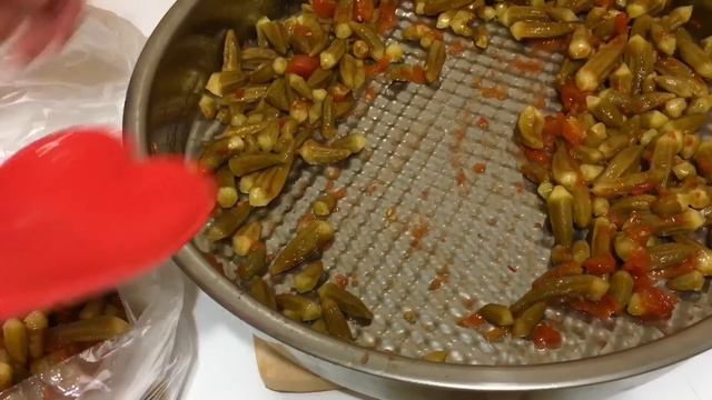 Taze Bamyayı Dondurucuya Bu Yöntemle Koyun ! Uzama Sünme Olmaz ❗️DONDURUCUDAKİ BAMYA NASIL PİŞER смотреть онлайн