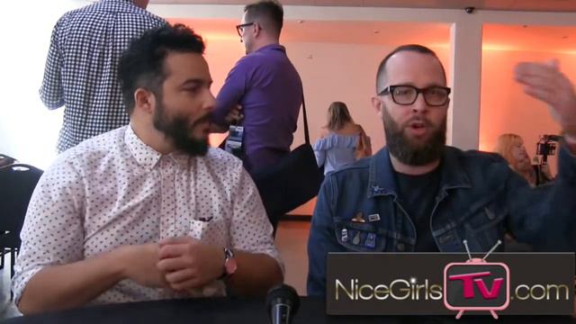 EP & Creator Martin Gero & Ennis Esmer "Rich Dotcom" talk Blindspot Time Jump & New Tattoos смотреть онлайн