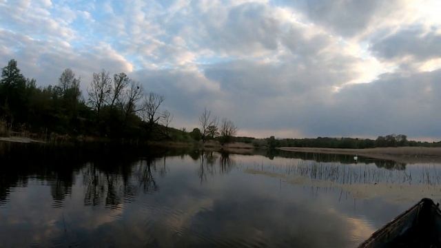 Первая рыбалка с лодки на спиннинг смотреть онлайн