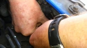 How to Change the Peugeot 206 Headlamp Bulb