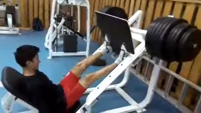 Делает 360 кг при собственом весе 65 кг смотреть онлайн