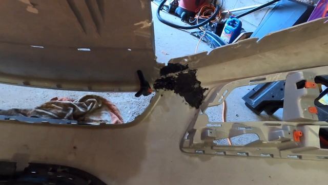 I SAVED my RARE 2011 Copart Saab 9-5 Bumper by Plastic Welding it! смотреть онлайн