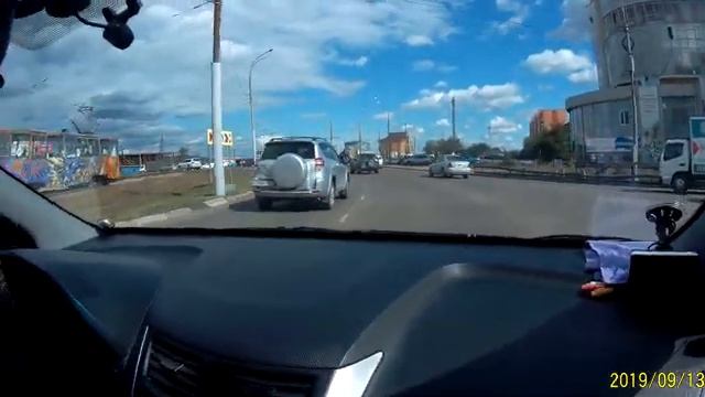 Круговое движение г. Улан-Удэ. Как проехать перекресток с круговым движением правильно? смотреть онлайн
