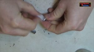 Как прикрепить крючок в ванной комнате, без сверления?
