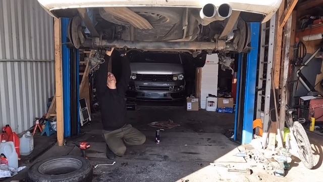Vw caddy - budget build - getting the lows смотреть онлайн
