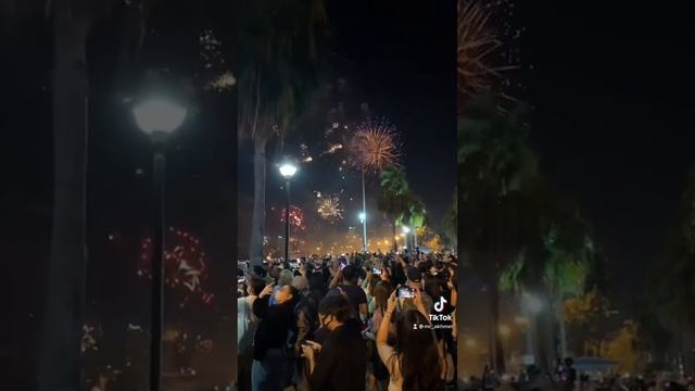 Новогодний салют в Паттайи! Всех с Новым годом! смотреть онлайн