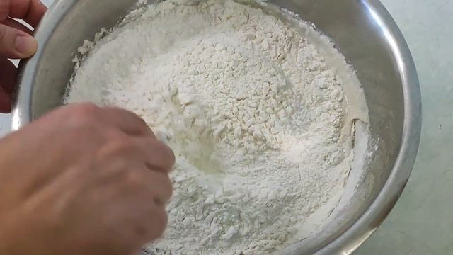 Баурсаки воздушные. Рецепт теста казахских баурсаков. смотреть онлайн