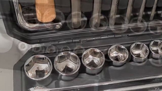 Универсальный авто-слесарный набор инструментов на 129 предметов смотреть онлайн