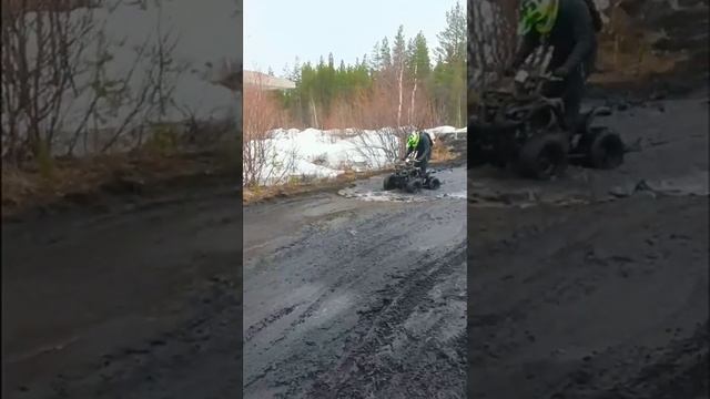 Суета на Квадрике ?#мото #квадроцикл #дрифт #стант #110 #irbis смотреть онлайн