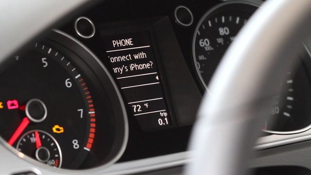 McKenna Volkswagen Cerritos CC | Bluetooth Pairing смотреть онлайн