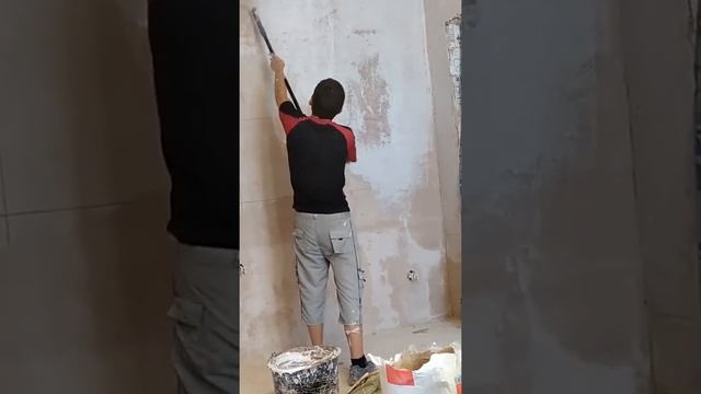 Финишная грунтовка стен. Ремонт квартиры. смотреть онлайн