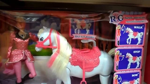 BARBIE A PONY TALE CHRISTMAS SET TO TRAIN AND RIDE A HORSE смотреть онлайн