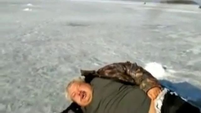 Рыбачок сильный клев рыбалка зимой смотреть онлайн