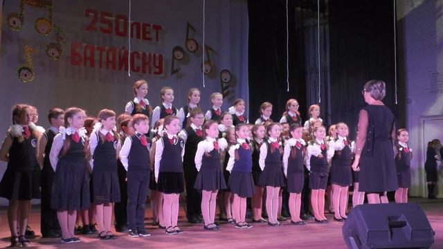 Гимназия №21 – «Не уроните шарик», «Мир какого цвета» смотреть онлайн