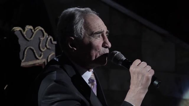 Борис Бирюков исполняет песню "Помнишь Мама" - музыка Никиты Богословского,слова Николая Доризо смотреть онлайн