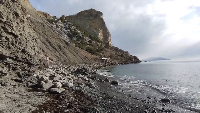 Зимнее море. Синяя бухта. Новый Свет. Крым. смотреть онлайн