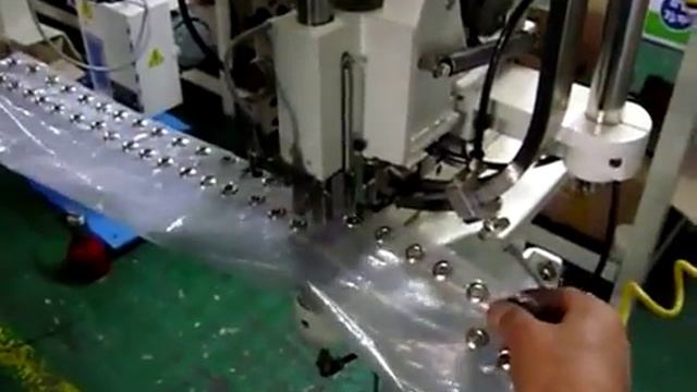 SM1000 1 Машина для установки люверсов с кольцом и пробиванием отверстия смотреть онлайн