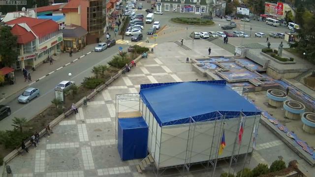 Вебкамера "Площадь Советская". Запись 10.11.2017 14:00:04 смотреть онлайн