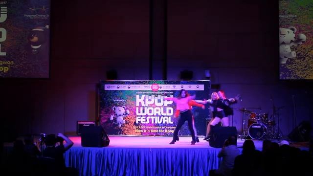 Idolcon 2017|QUEENESSENCE - Blackpink - Playing with fire(cover dance) смотреть онлайн