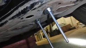 Kia Sportage 4 замена втулки стабилизатора