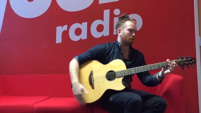 Newton Faulkner - Up up and away смотреть онлайн