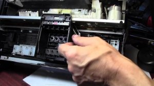 Принтер Epson как снять  печатающую головку для чистки и промывки