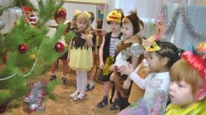 Новогодний утренник в садике 2016-2017  (видео для развития детей)