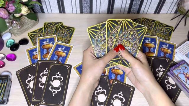 Каких отношений он хотел бы с Вами?Какой он Вас видит?Что он хочет от меня?Какая я в его глазах? смотреть онлайн