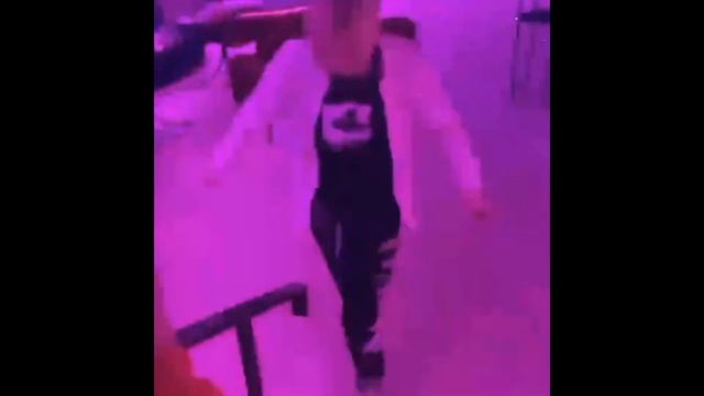 Танец дрейка подходит под любую музыку смотреть онлайн