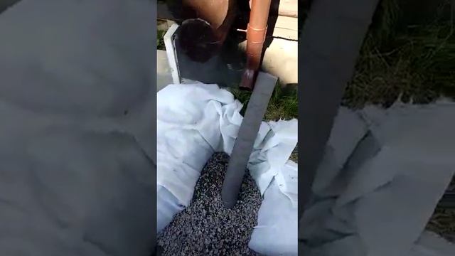 ошибки при монтаже дренажной системы. никогда не заводите ливневку в дренаж. смотреть онлайн