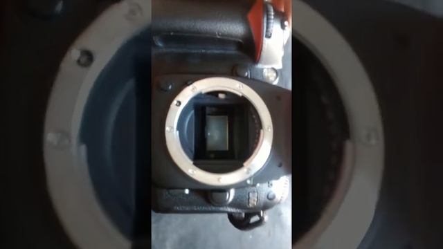 D90 travando o espelho смотреть онлайн