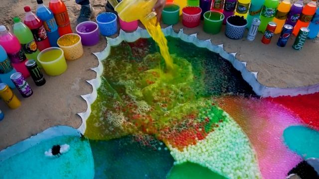 Как приготовить радужного хамелеона с Orbeez, Big Mtn Dew, Coca-Cola, Sprite Vs Mentos