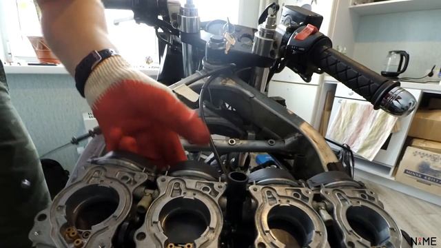 Мото Дневник №4 I Снимаю карбюраторы Honda cbr 600 f3 I Легкая чистка карбюраторов IСпортбайк из 90 смотреть онлайн