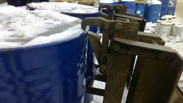 захват для бочек механический на вилочный погрузчик смотреть онлайн