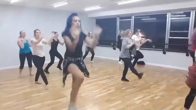 Sass Class смотреть онлайн