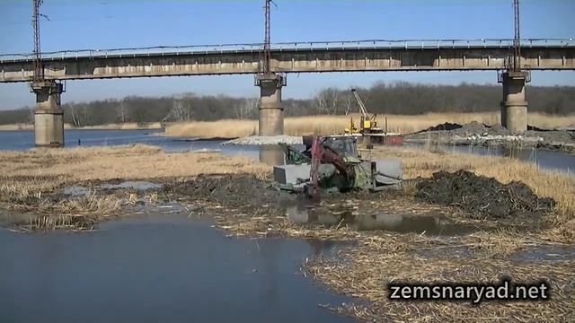 Земснаряд-шнекоход: работа ковшом Screw-propelled Dredger смотреть онлайн