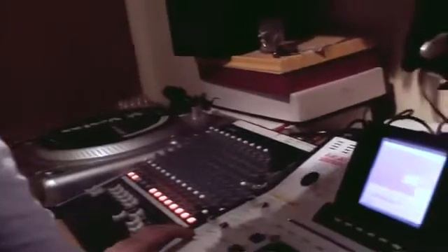 Gonso mpc - Beatmaking Mpc 4000/Sp1200 смотреть онлайн