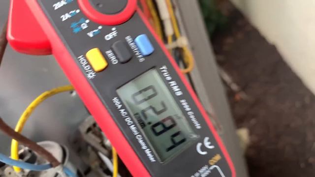 Diagnosing and Replacing a Run Capacitor смотреть онлайн