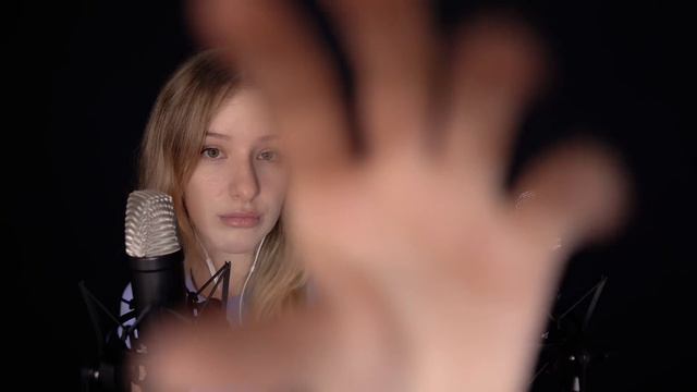 ASMR "Mhm" from ear to ear (new mics) смотреть онлайн