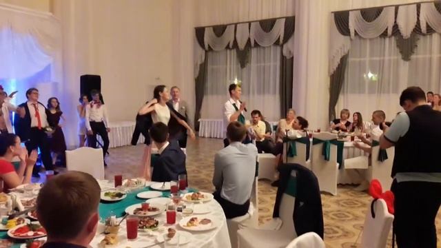 Выбор короля бала. Выпускной 2017 школы 67. Тюмень. смотреть онлайн