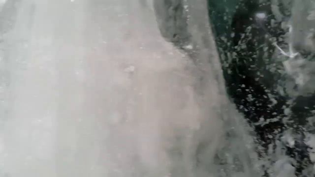 Ледяная Пещера водопада Макарачек смотреть онлайн