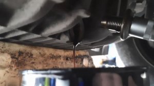 Ford Fiesta (2008) Замена масла в двигателе