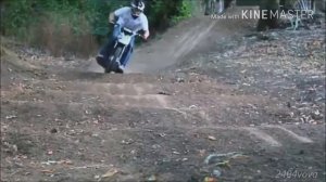 Трюки на пидбайке