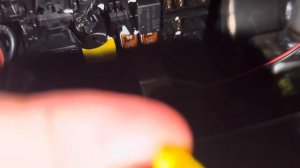 Шевроле Кобальт Прикуриватель предохранитель і