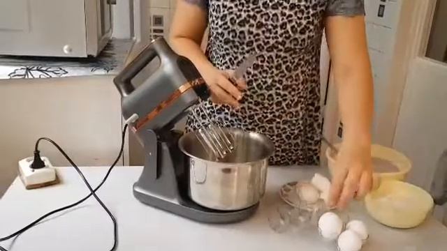 готовим шоколадные кексы. обзор миксера Kitfort Kt-1369.