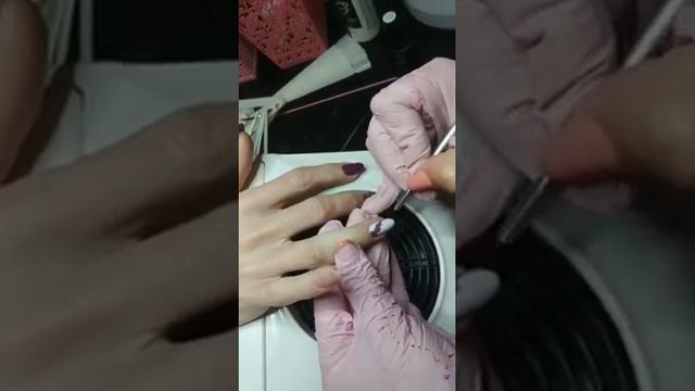 Дизайн маникюра по мокрому гель лаку смотреть онлайн