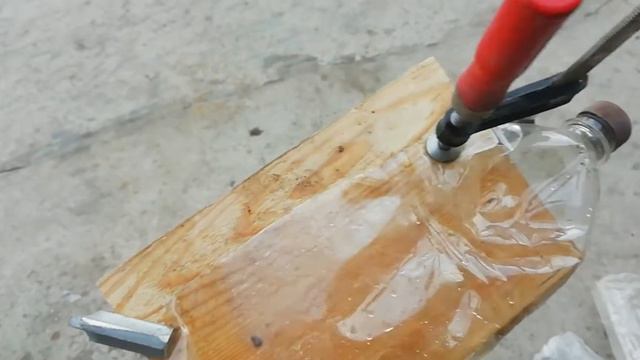 Кормушка из бутылки смотреть онлайн